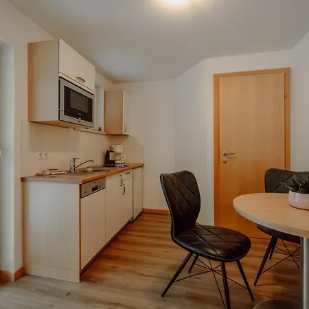 לינה וארוחת בוקר Stadlhof