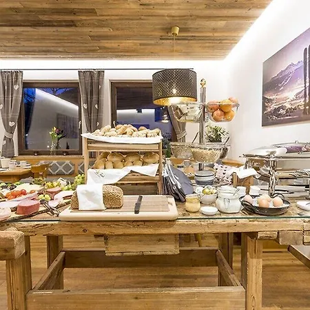 לינה וארוחת בוקר Stadlhof 3*