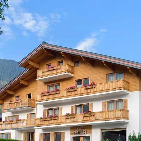 Frühstückspension Stadlhof 3*